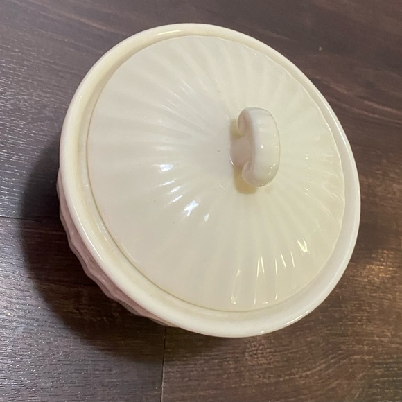 Ivory Lace Serving Bowl with Lid Rice Pattern I.Godinger & Co - Picture 4 of 13